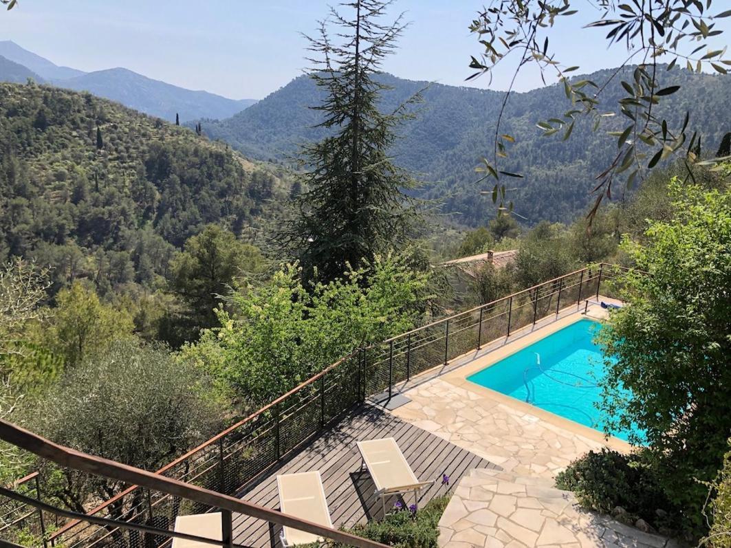 Вилла Les Figaires L'Escarene Экстерьер фото